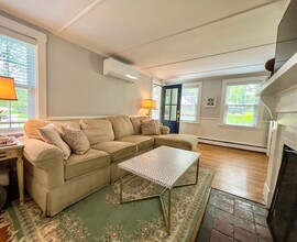 205-209 Sohier St in Cohasset, MA - Building Photo - Building Photo