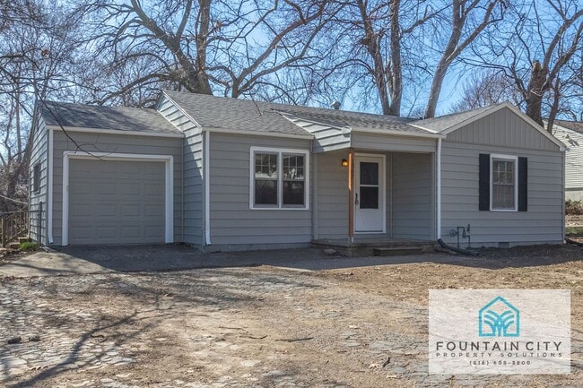 1307 NE 56th Terrace in Kansas City, MO - Building Photo - Building Photo