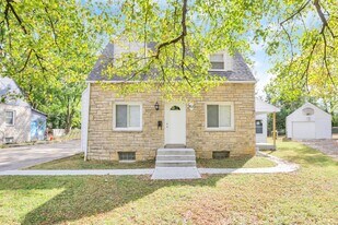 2805 Parkland Pl in Columbus, OH - Building Photo