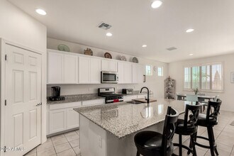 5612 N 109th Ave in Phoenix, AZ - Building Photo - Building Photo