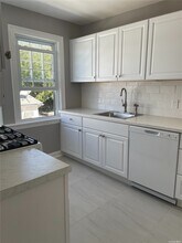 35-39 164th St-Unit -2nd Fl in Queens, NY - Building Photo - Building Photo