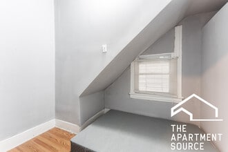 1705 N Talman Ave, Unit 1 in Chicago, IL - Building Photo - Building Photo