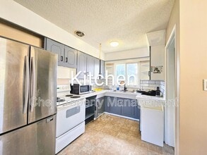 8007-128A 128a Ave NW in Edmonton, AB - Building Photo - Building Photo