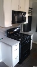 2043 Bellamy St in Modesto, CA - Building Photo - Building Photo