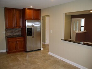 408 N Iowa Ave in Villa Park, IL - Building Photo - Building Photo