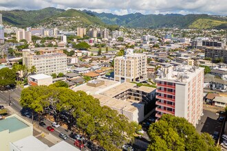 1660 Kalakaua Ave in Honolulu, HI - Building Photo - Building Photo