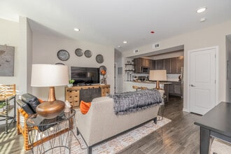 Bison Trails Apartments in Bartlesville, OK - Building Photo - Interior Photo