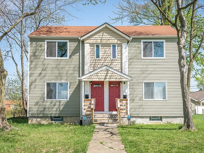 property at 1098 E 22nd Ave