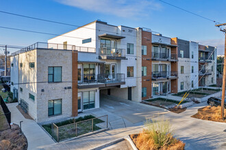 Bouldin Residences in Austin, TX - Foto de edificio - Building Photo