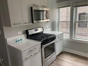 2914 N Allen Ave, Unit 3 in Chicago, IL - Building Photo - Building Photo