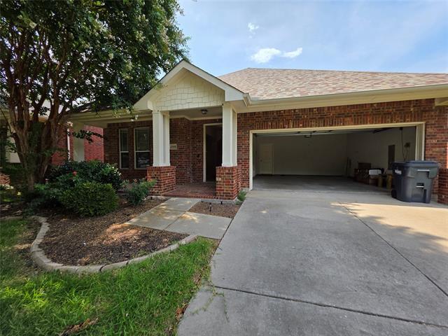 property at 6000 Mariposa Dr