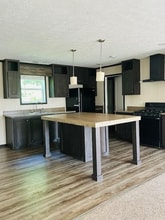 231 Laurel Leah in Oxford, MI - Building Photo - Building Photo
