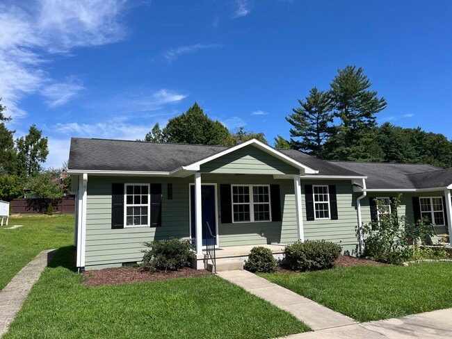 property at 102 S Justice St