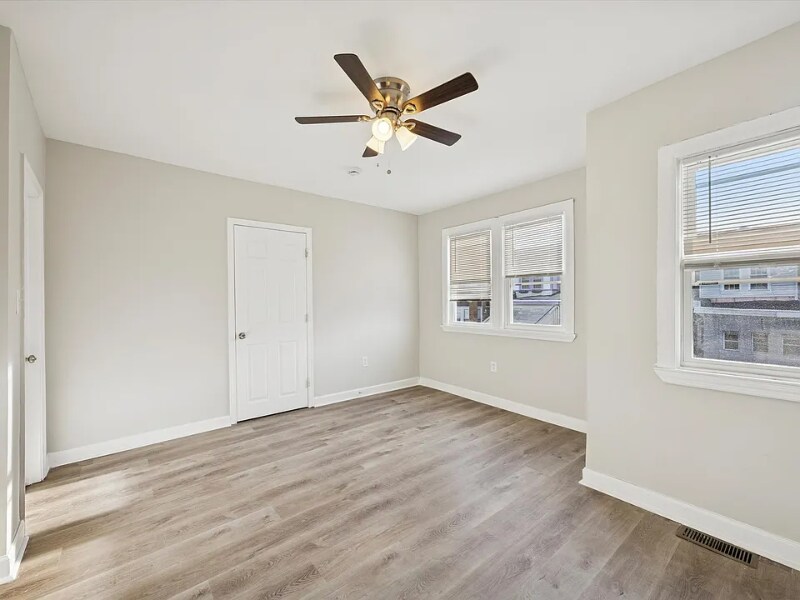 5957 Windsor Ave in Philadelphia, PA - Building Photo