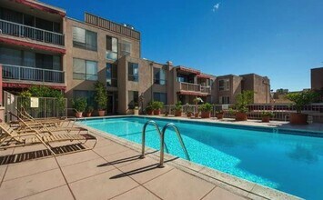 1745 Camino Palmero St in Los Angeles, CA - Building Photo - Building Photo