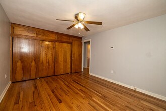 4559 Makyes Rd in Syracuse, NY - Foto de edificio - Building Photo