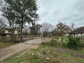 6818 Stearns St in Houston, TX - Building Photo - Building Photo