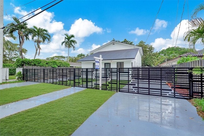 property at 972 SW 44th Ave