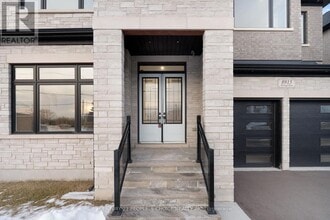 8915 Heritage Rd in Brampton, ON - Building Photo - Building Photo