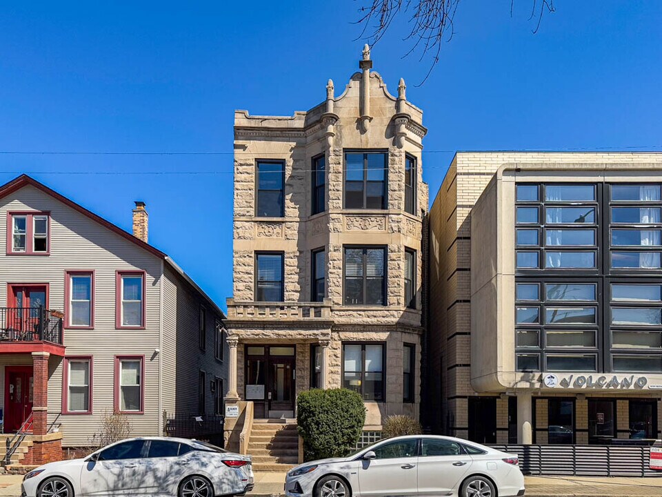 2523 N California Ave in Chicago, IL - Building Photo