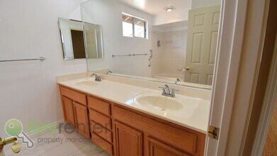 5030 Sunrose Ct in Oceanside, CA - Building Photo - Building Photo