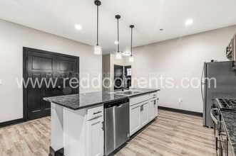 416 Eastern Ave in Indianapolis, IN - Building Photo - Building Photo