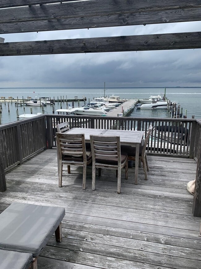 317 Bay Walk in Ocean Beach, NY - Building Photo - Building Photo