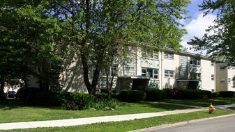 310-318 Dale Dr Apartments