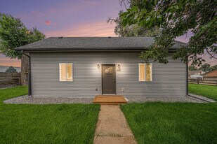 919 36th St in Evans, CO - Building Photo