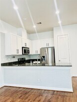 3846 Center St in Houston, TX - Building Photo