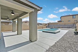 921 Cirrus Cloud Ave in Las Vegas, NV - Building Photo - Building Photo