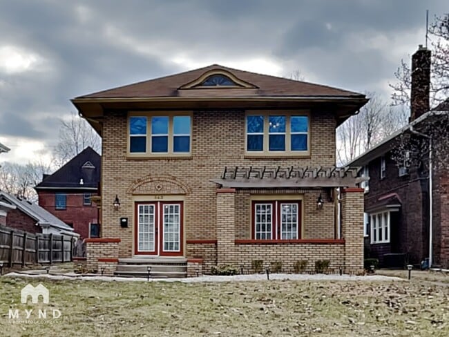 Building Photo