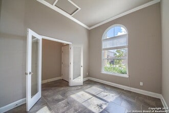 5723 Freeport Leaf in San Antonio, TX - Building Photo - Building Photo