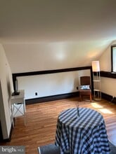 86 Linvale Rd in Ringoes, NJ - Building Photo - Building Photo