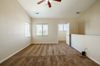 SunSTONE at MarketPlace Apartments in Andover, KS - Building Photo - Interior Photo