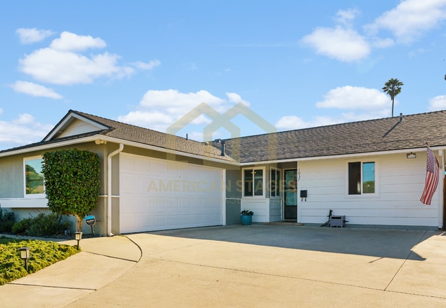 property at 1037 N Jasmine St