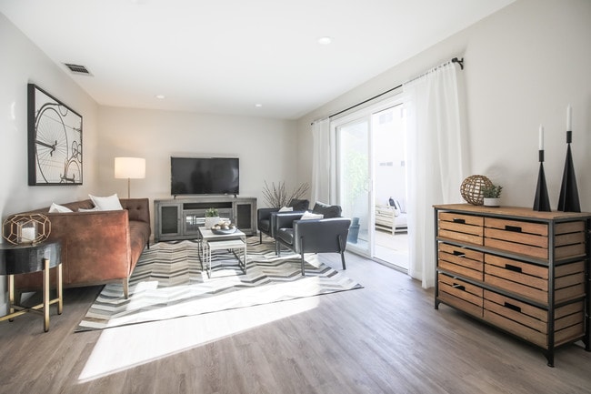 The CitiZen South Bay on Anza in Torrance, CA - Building Photo - Building Photo