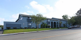 Villa Mar Vista Apartments