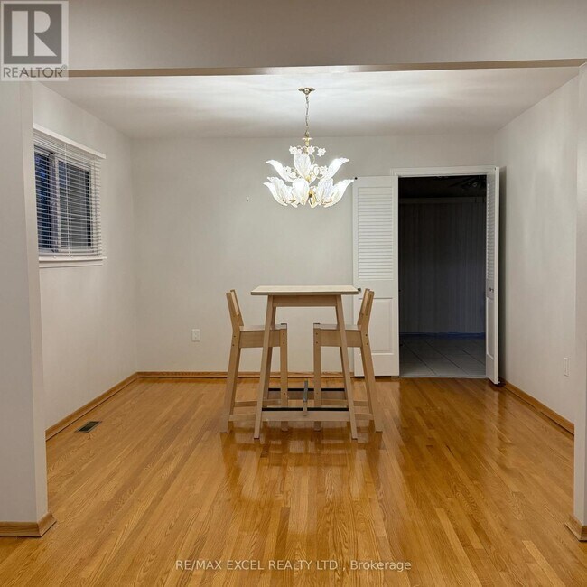 63 Hornshill Dr in Toronto, ON - Building Photo - Building Photo