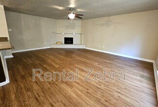7304 Lea Pl in Fort Worth, TX - Foto de edificio - Building Photo