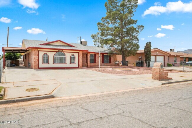 5640 Van Horn Dr in El Paso, TX - Building Photo - Building Photo
