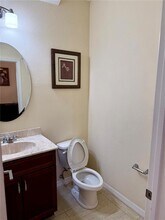 2060 Royal Vista Ct in Orlando, FL - Building Photo - Building Photo