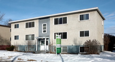 Eastwood Apartments in Edmonton, AB - Building Photo - Building Photo