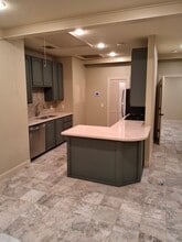 305 Hughes Rd, Unit #1 in Dickinson, TX - Building Photo - Building Photo
