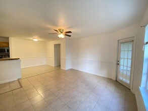 6166 Westgate Dr in Orlando, FL - Building Photo - Building Photo