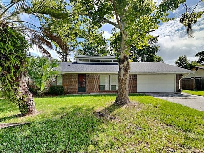 1685 Farm Way in Middleburg, FL - Building Photo - Building Photo