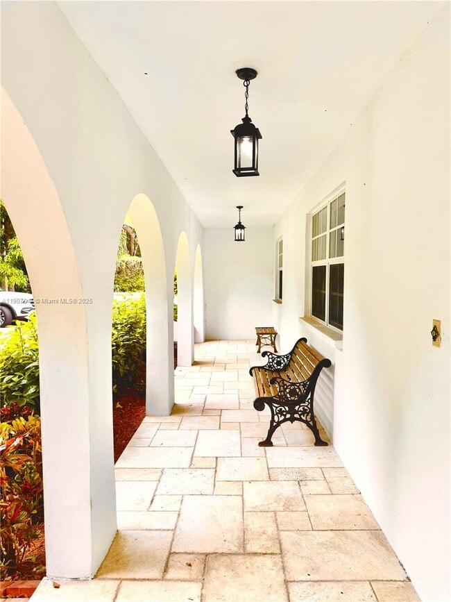 12525 Bernal St in Coral Gables, FL - Building Photo - Building Photo