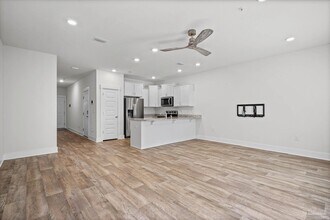 1419 Iroquois Ct in Pensacola, FL - Building Photo - Building Photo