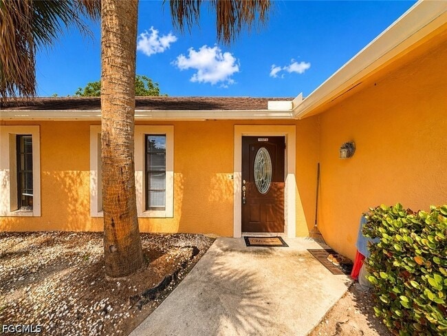 1977 46th St SW in Naples, FL - Building Photo - Building Photo