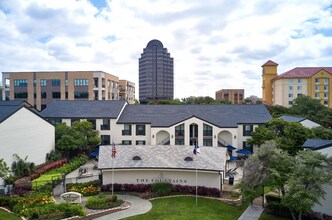 The Fountains Apartments in Dallas, TX - Foto de edificio - Building Photo